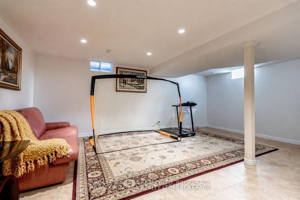 64 WESTLAND Street photo 17