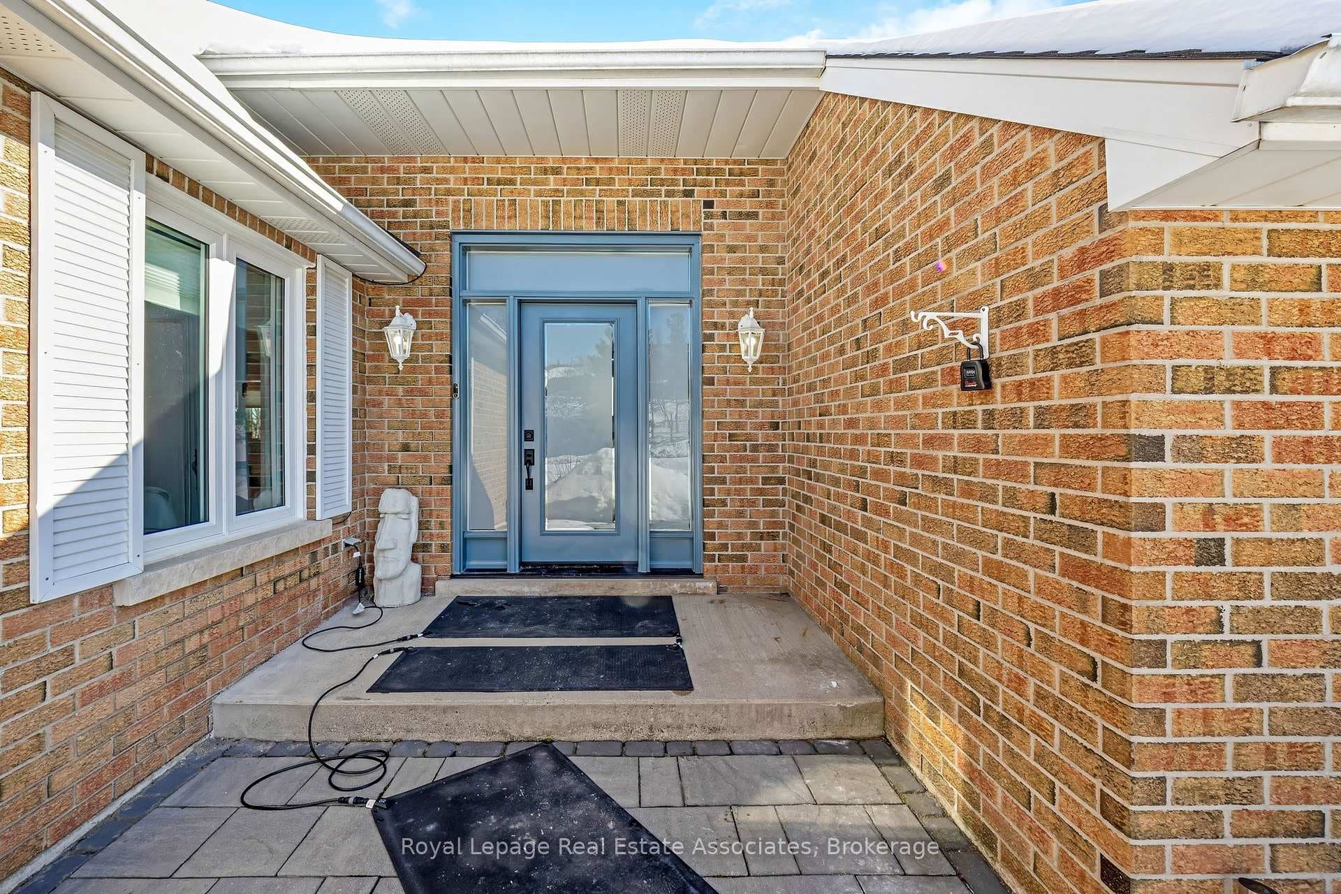 10 Kildare Drive photo 2