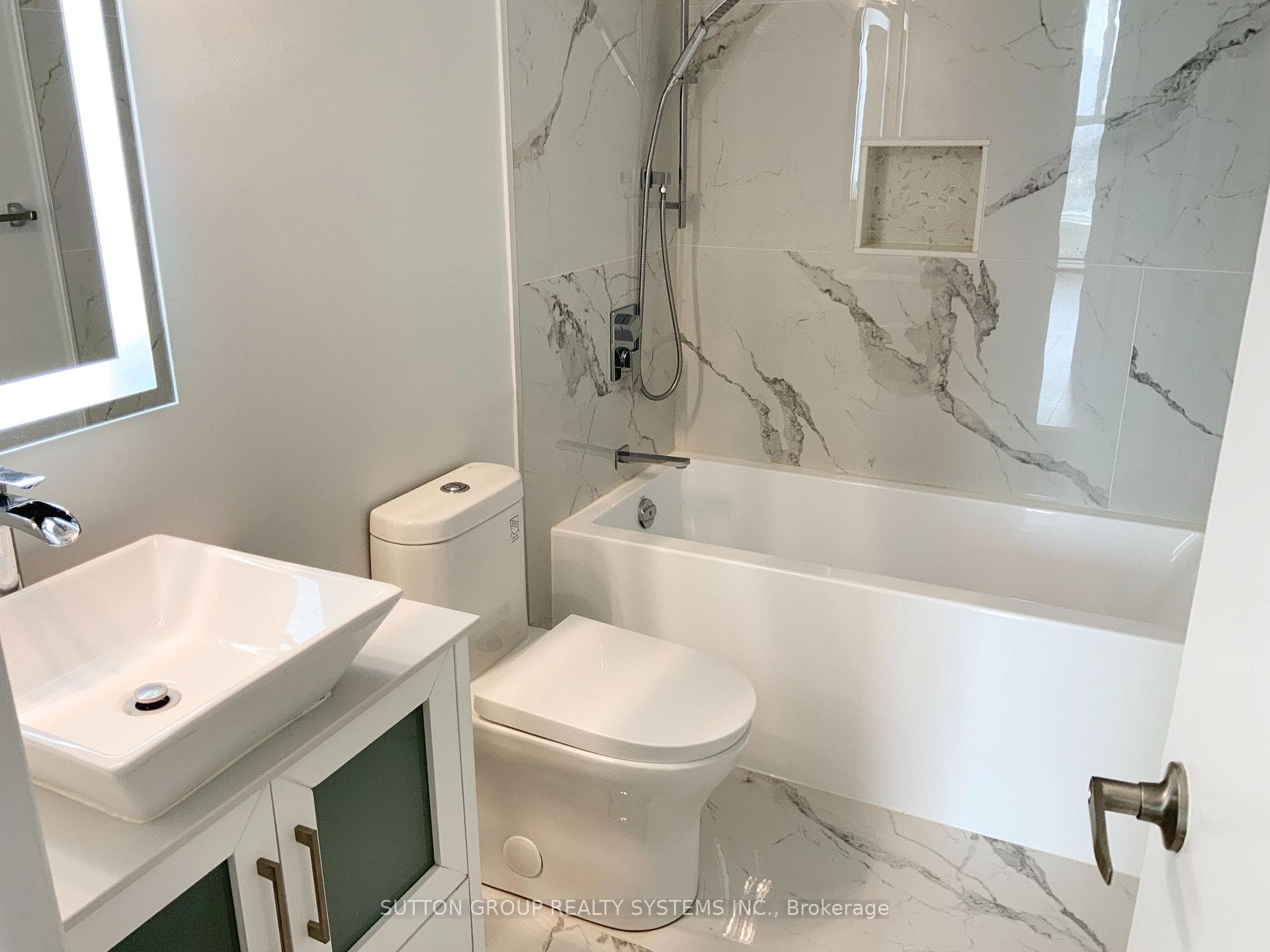 4 Piece Ensuite