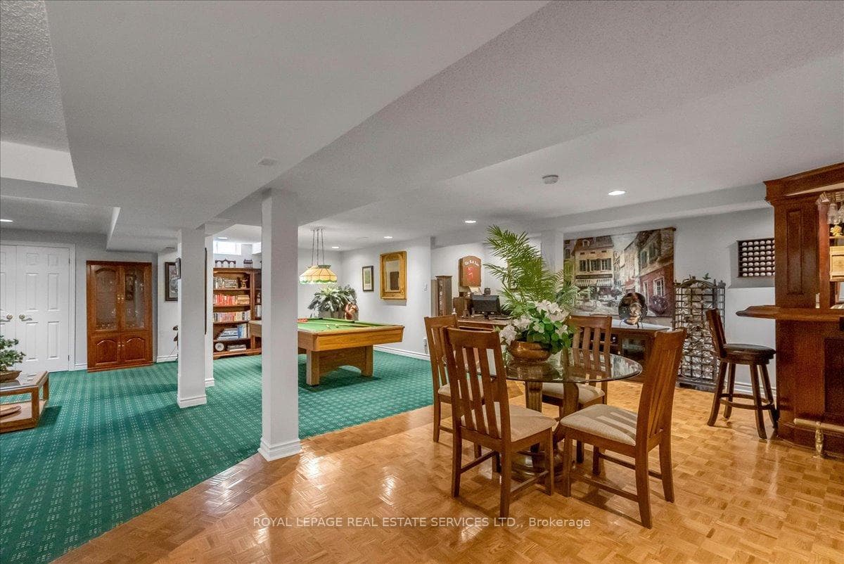 1401 The Links Drive photo 37
