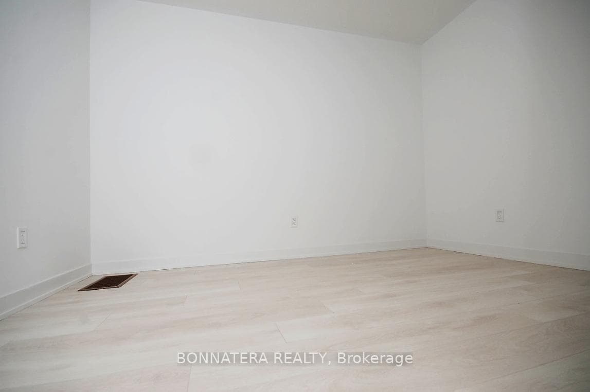 1121 Cooke Boulevard Unit 67 photo 31
