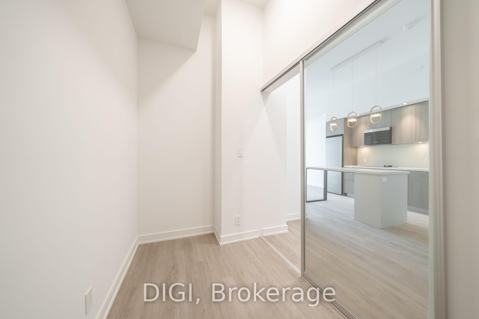 485 Perth Avenue Unit W325 photo 21