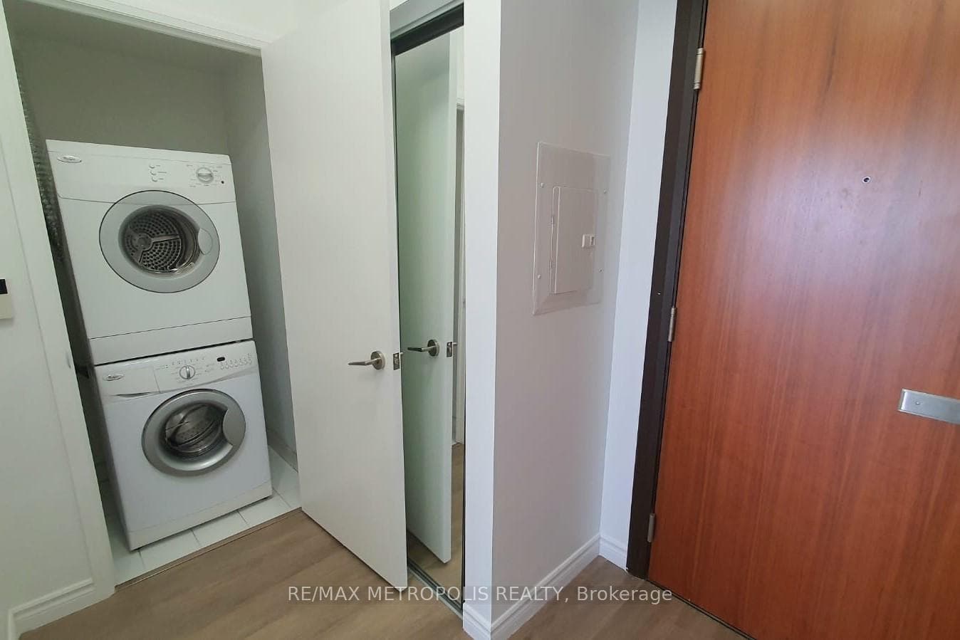 500 Sherbourne Street Unit 1811 photo 14