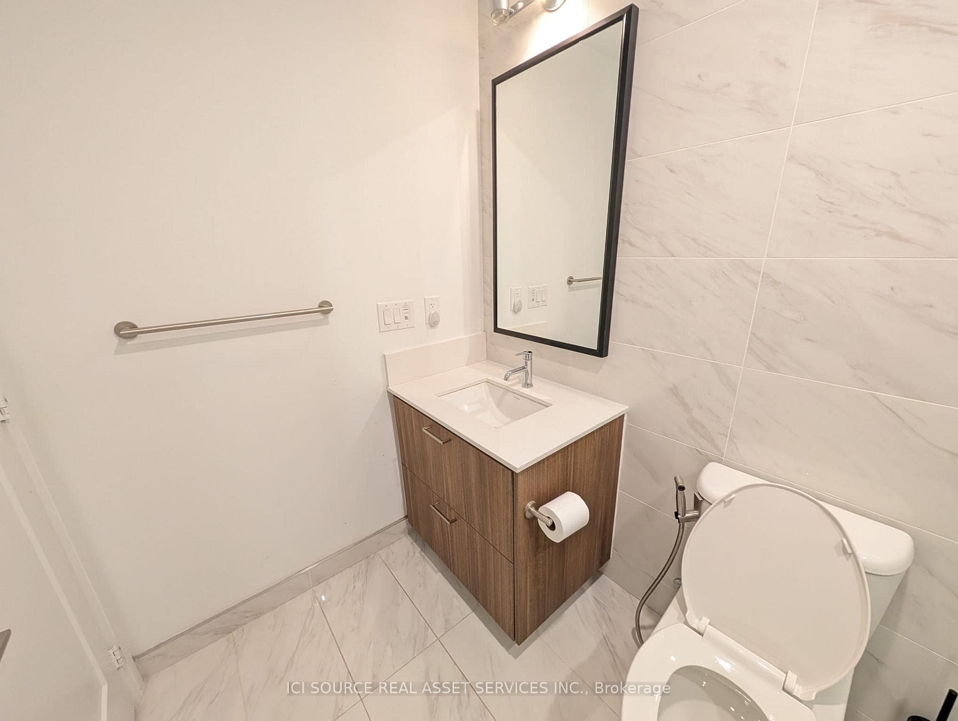 280 Howland Avenue Unit 328 photo 13