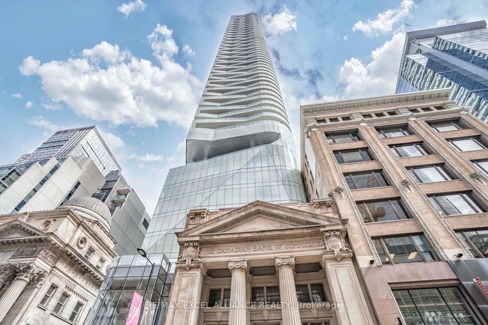 197 Yonge Street Unit 2813 photo 1