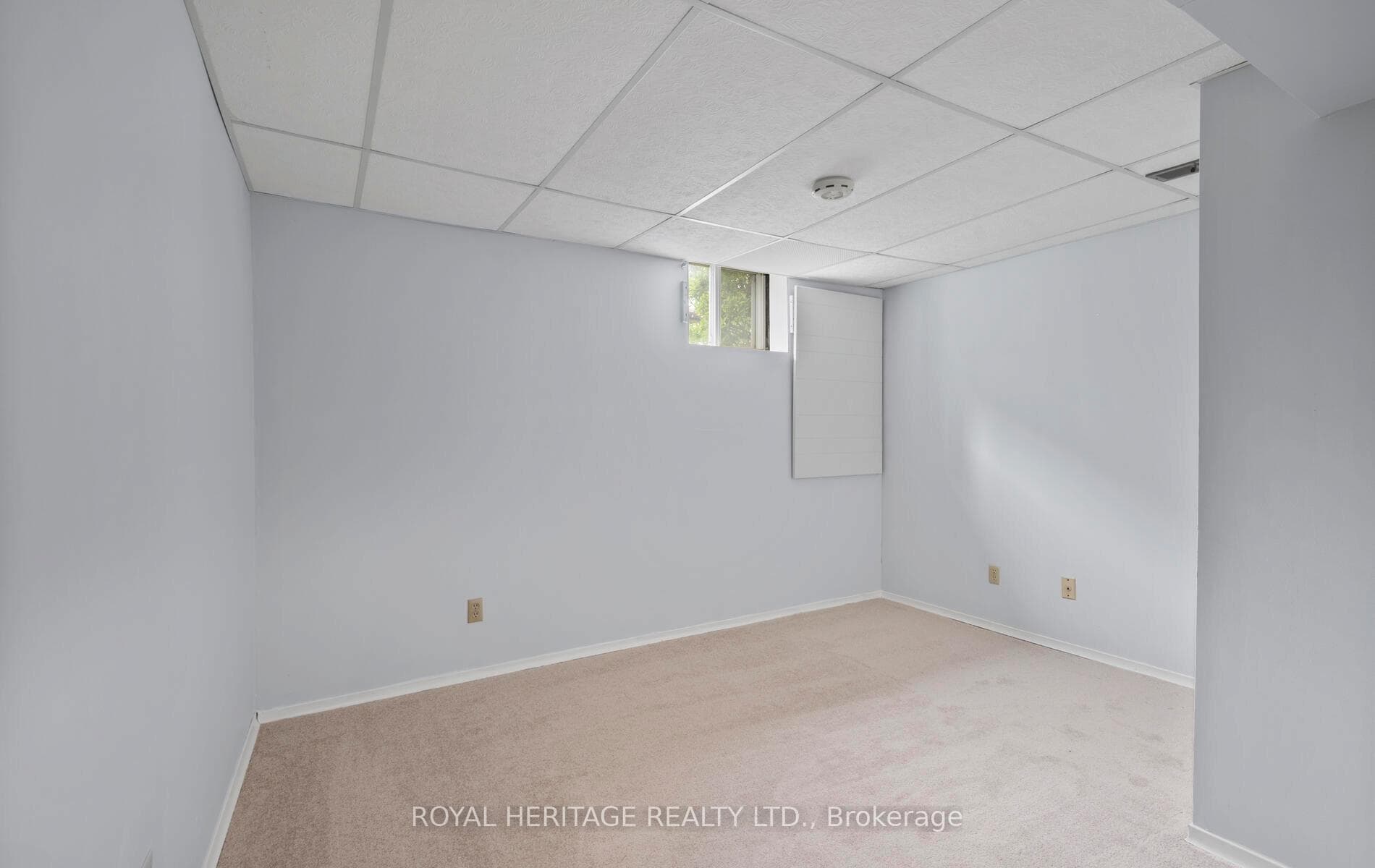 446 Broadgreen Street photo 31