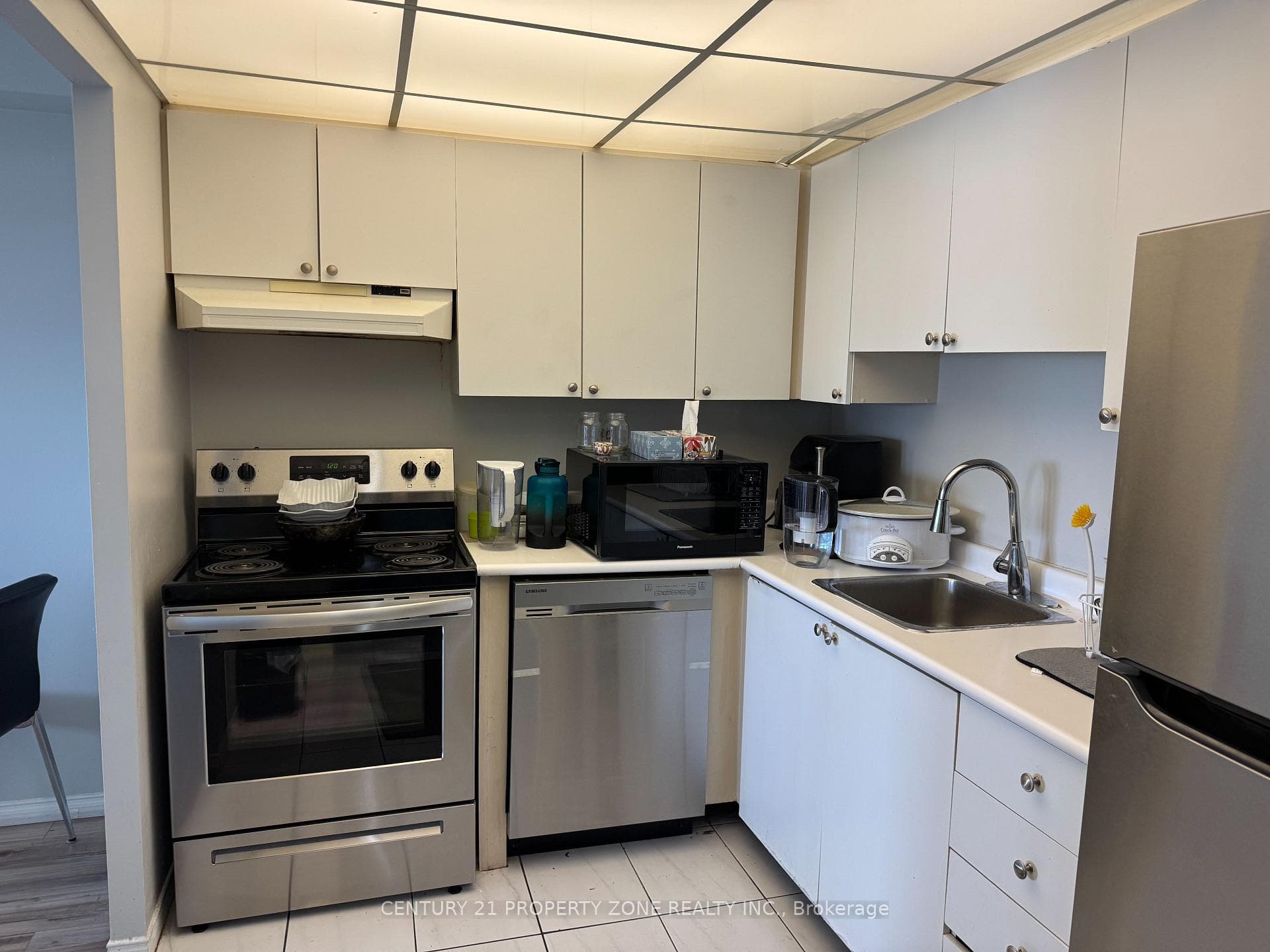 115 Hillcrest Avenue Unit 2015 photo 11