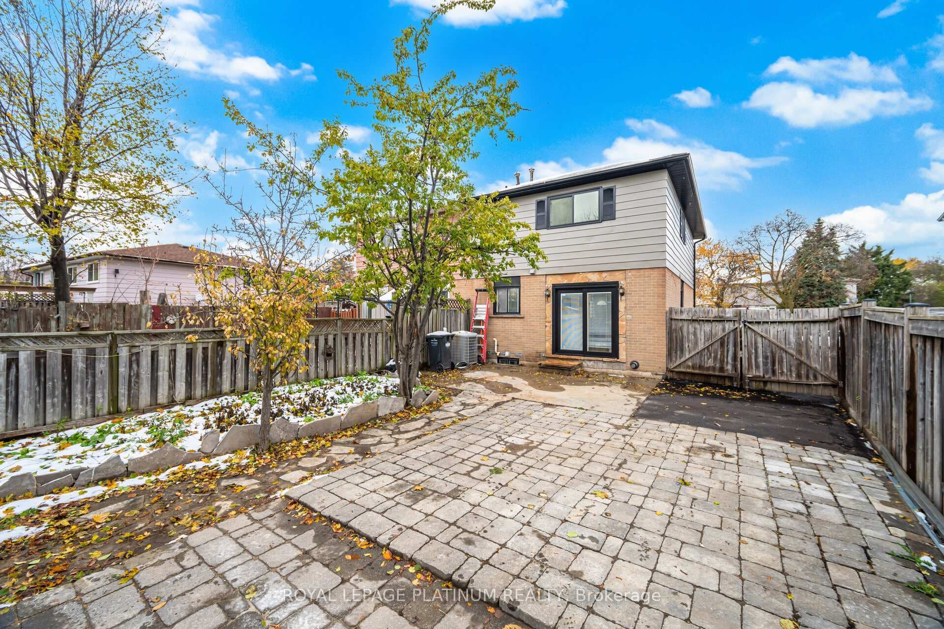 230 Archdekin Drive photo 39