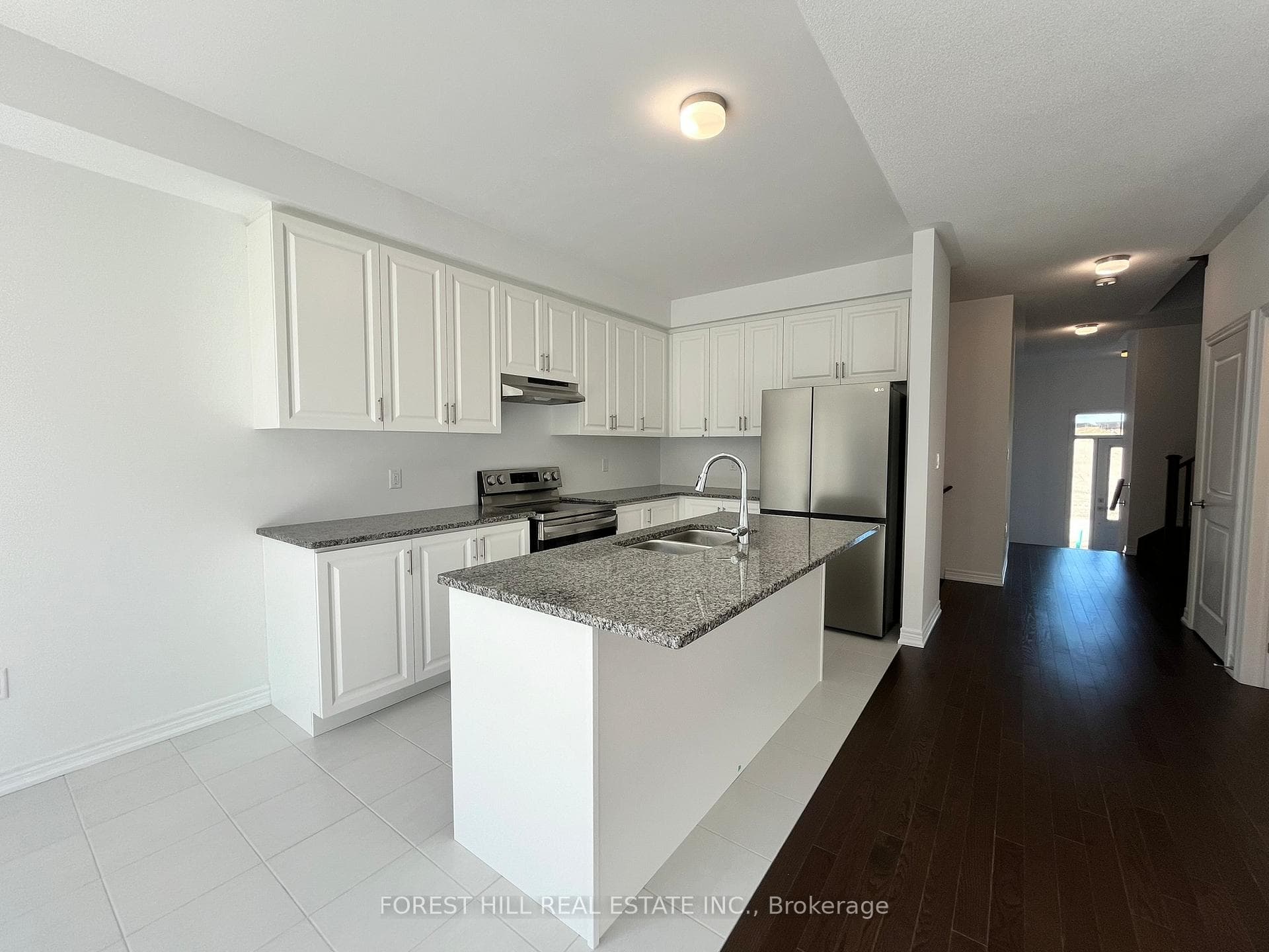 25 Milady Crescent photo 9
