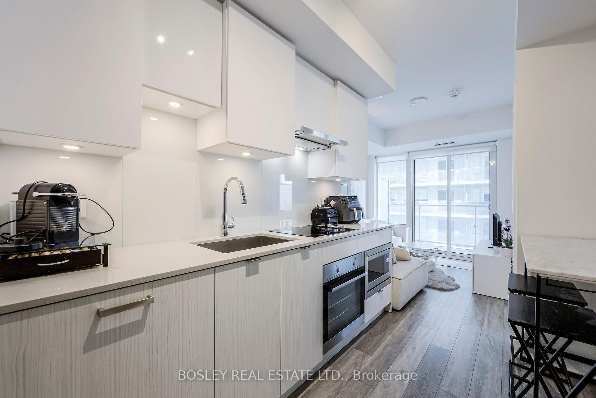 99 Broadway Avenue Unit 3108 photo 5