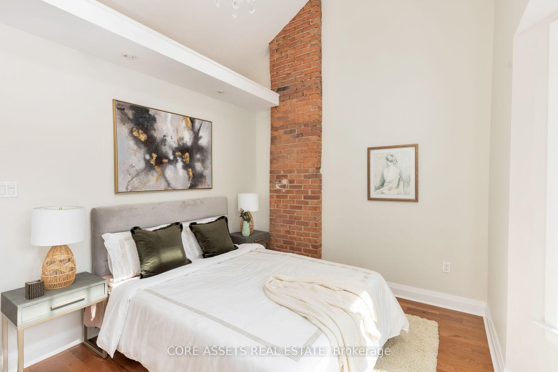 169 Gillard Avenue photo 15