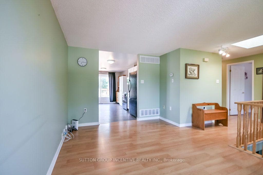 10 Palling Lane photo 18
