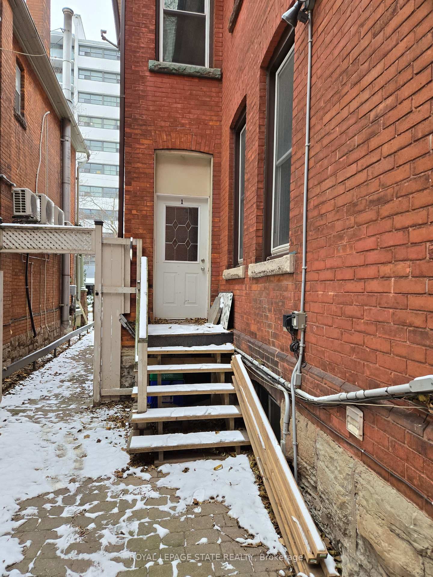 171 Bay Street photo 23