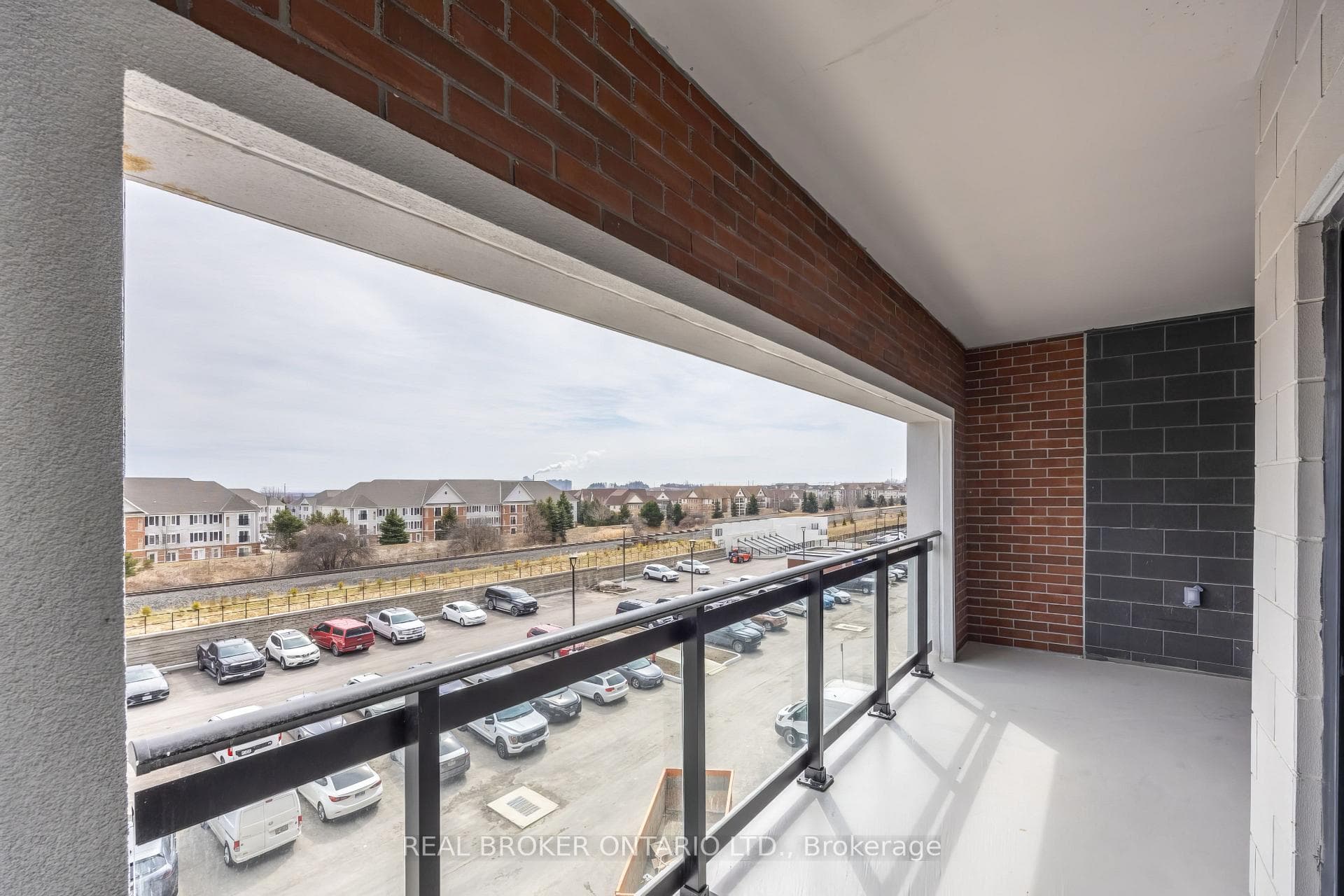 51 Clarington Boulevard Unit 402 photo 21