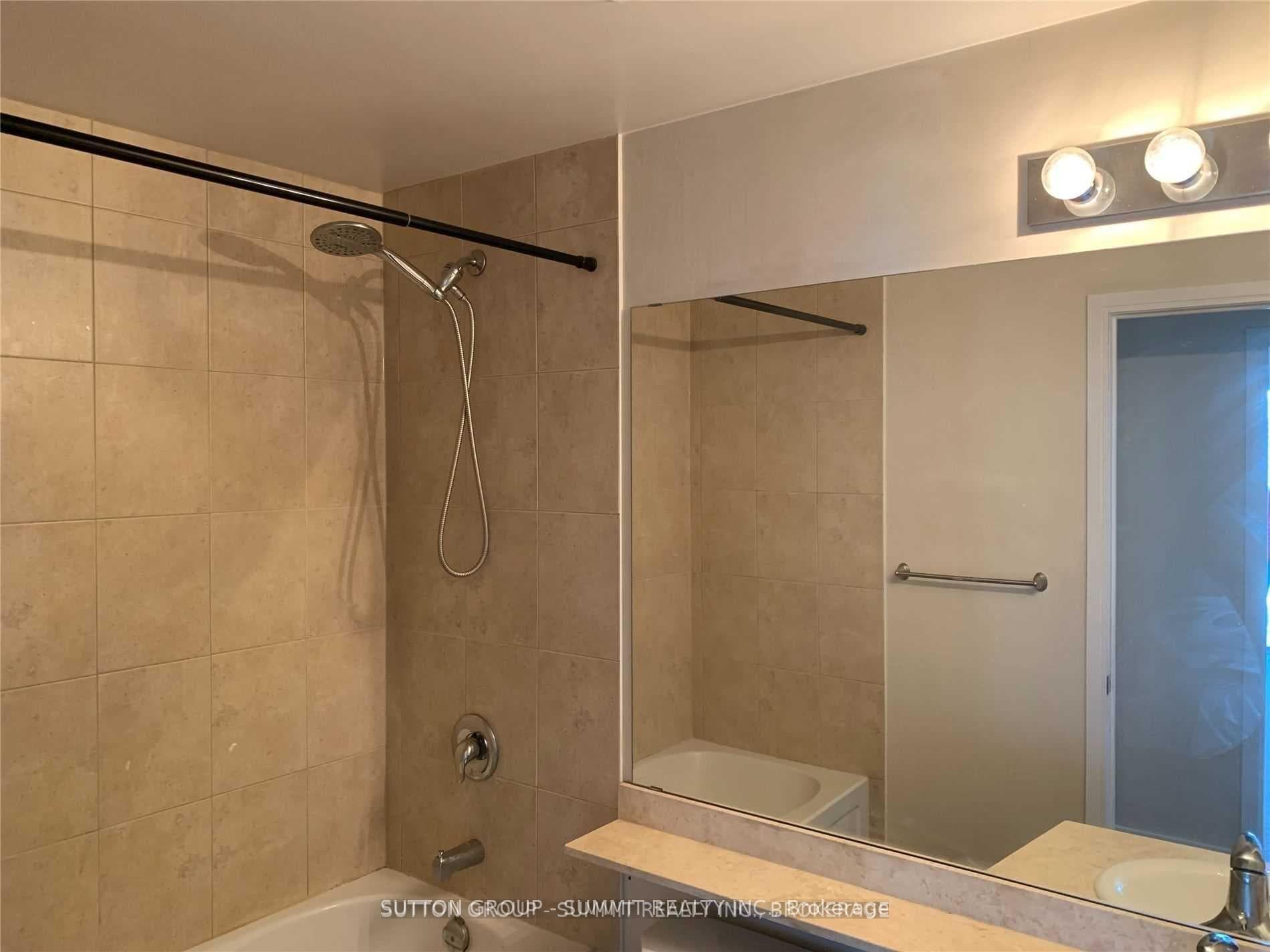 50 Absolute Avenue Unit 1610 photo 4