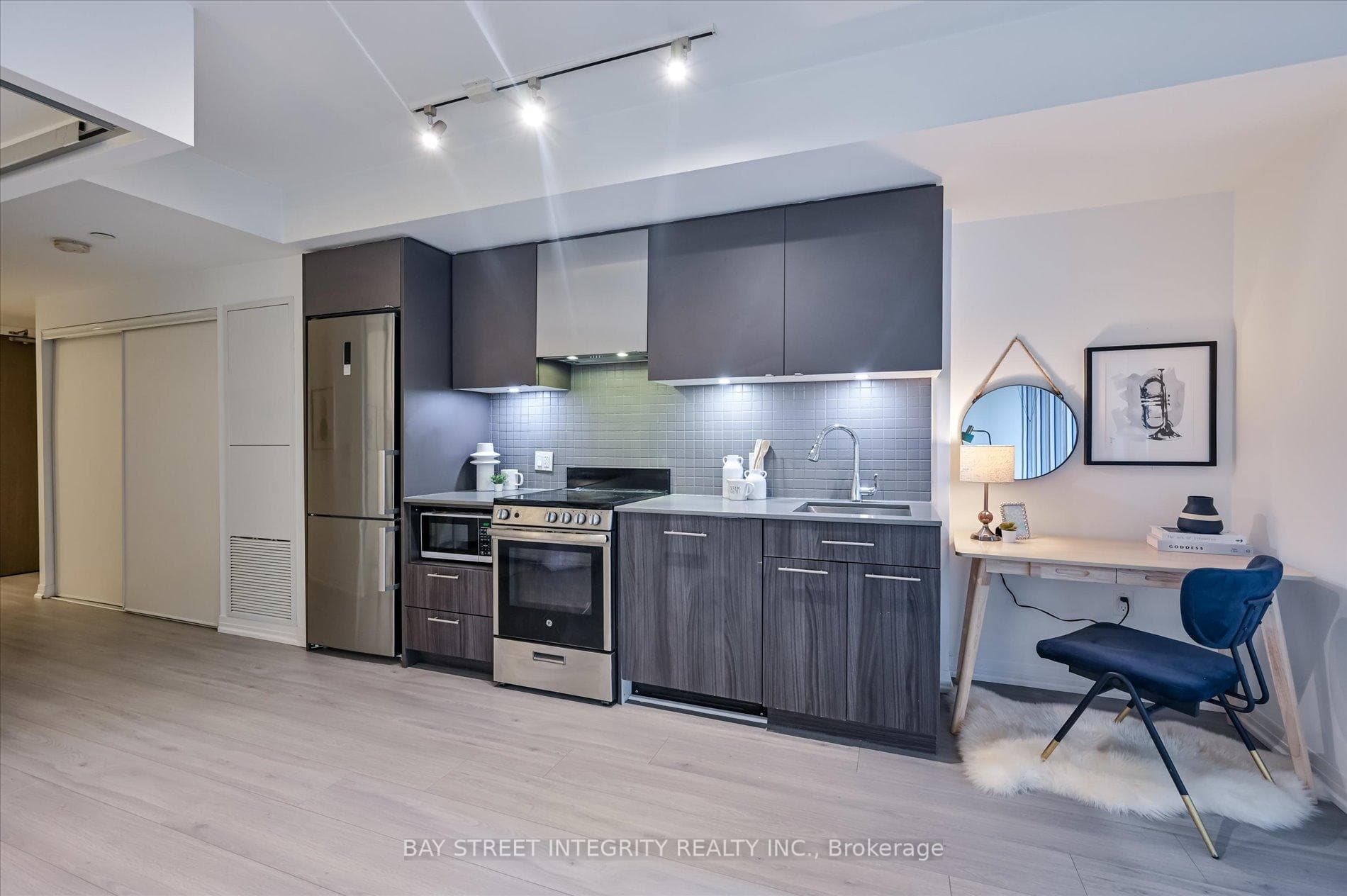 251 Jarvis Street Unit 311 photo 14