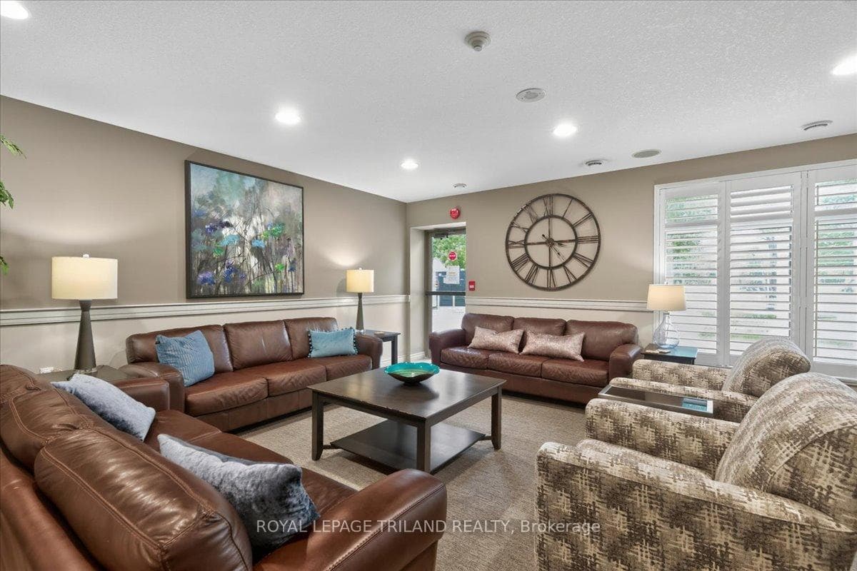 250 Pall Mall Street Unit 908 photo 28