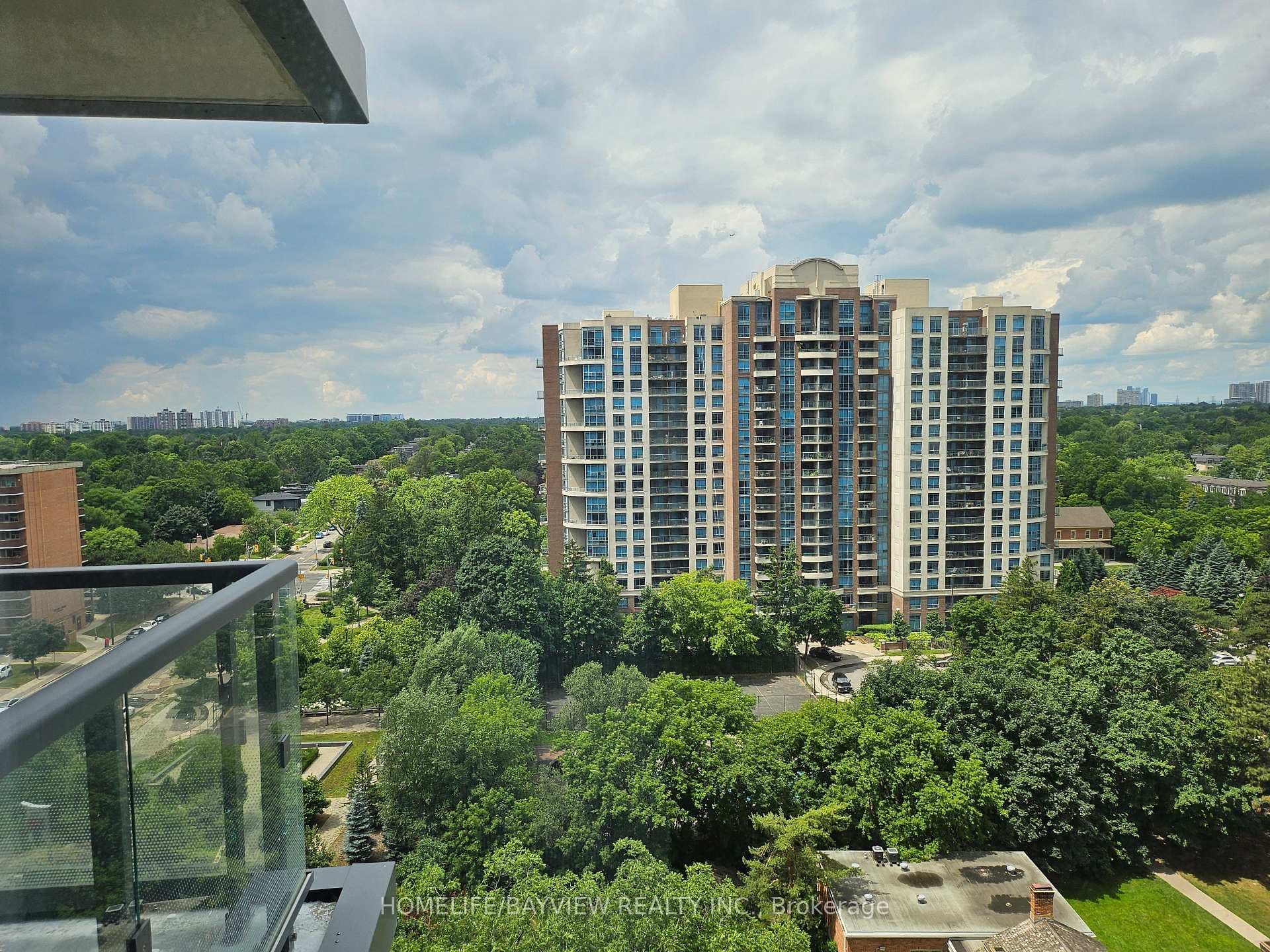 Unobstructed west view