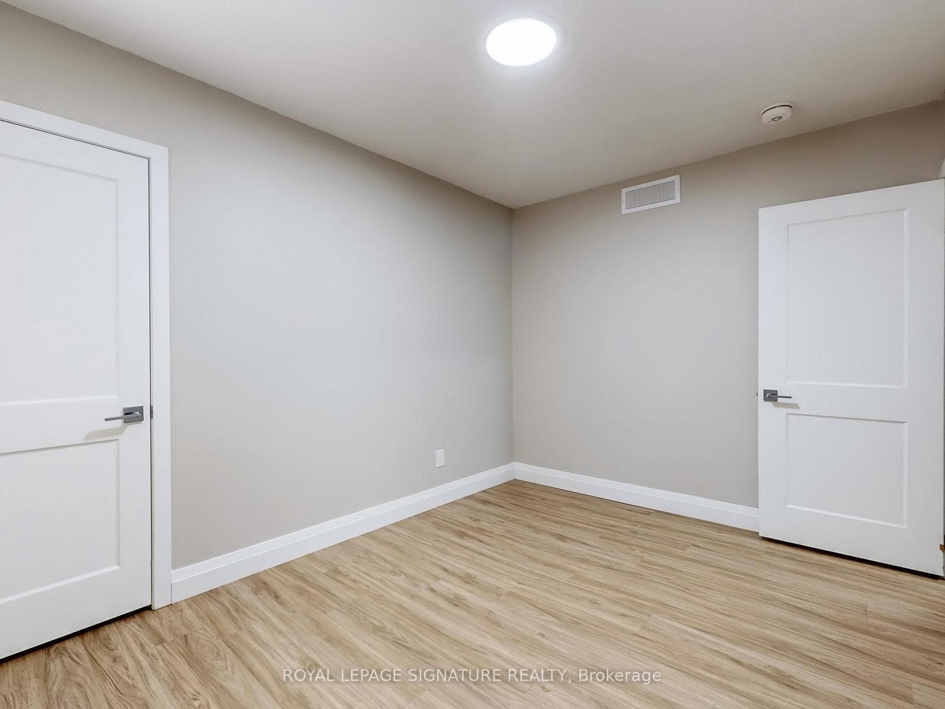 22 Sherwood Avenue photo 17