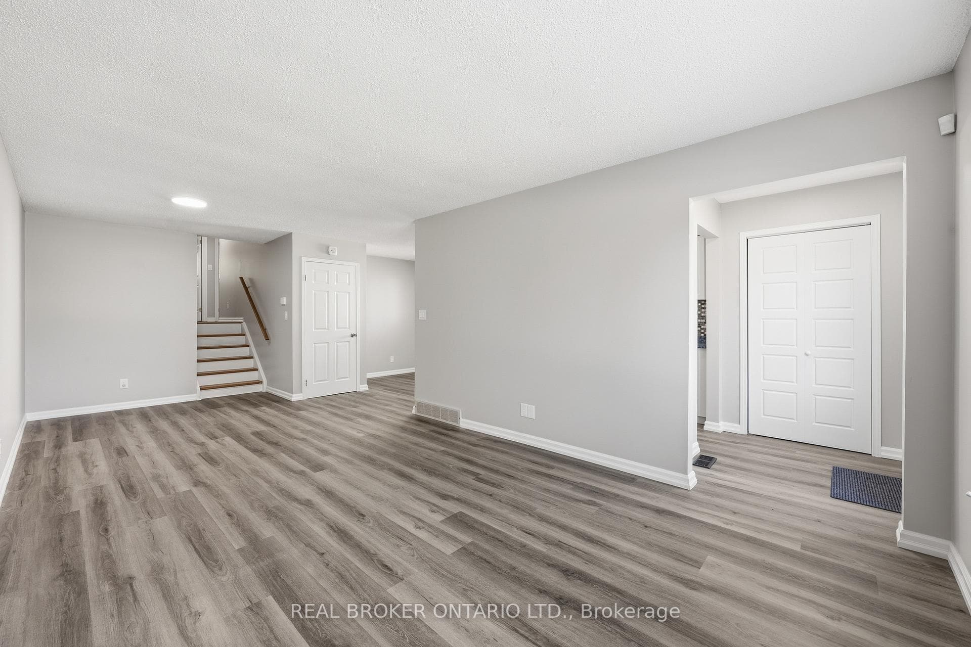 42 Terrace Avenue photo 7