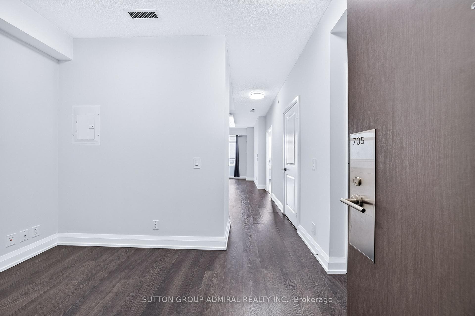 7890 Bathurst Street Unit 705 photo 8