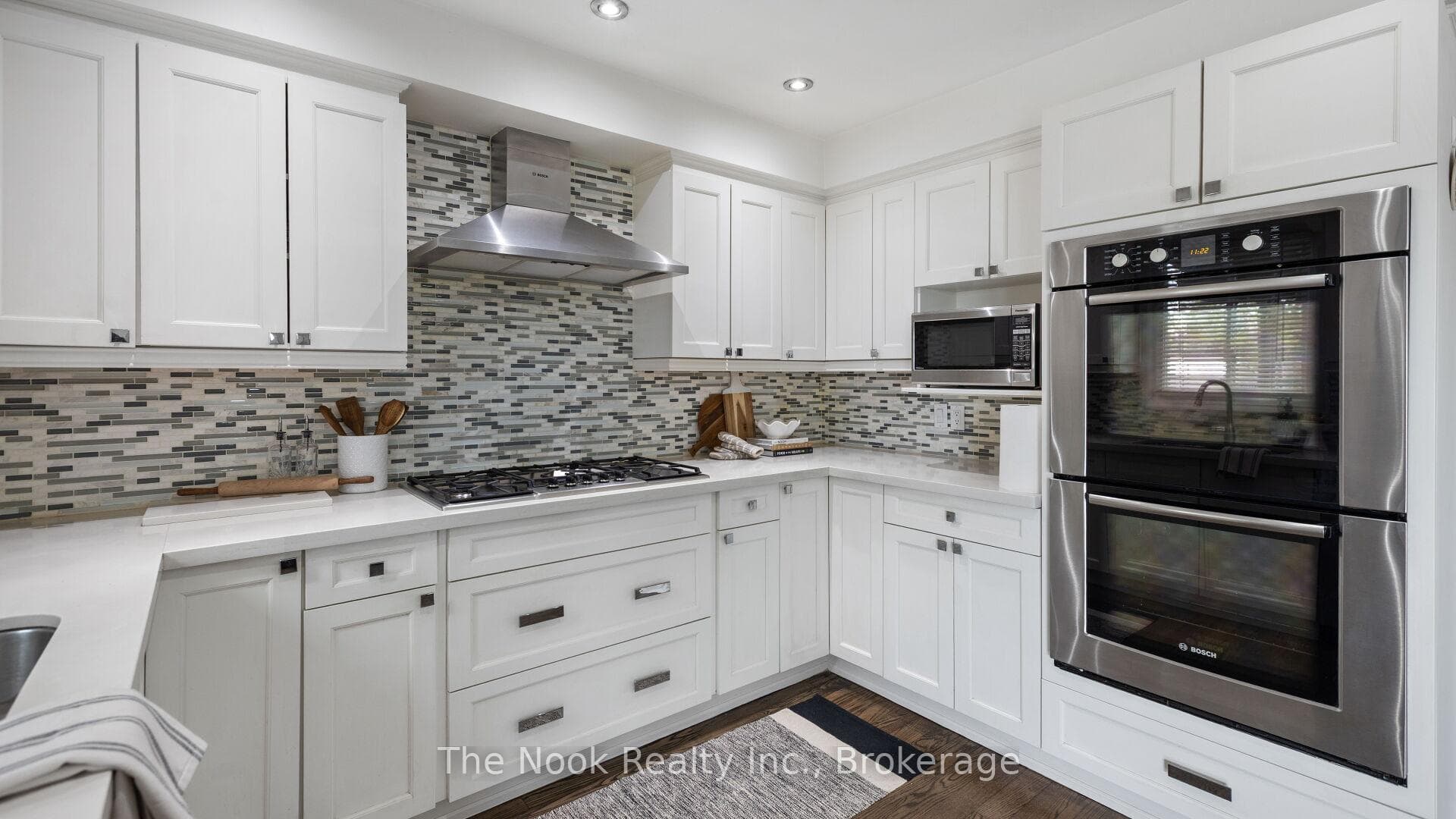 938 Wetherby Lane photo 16