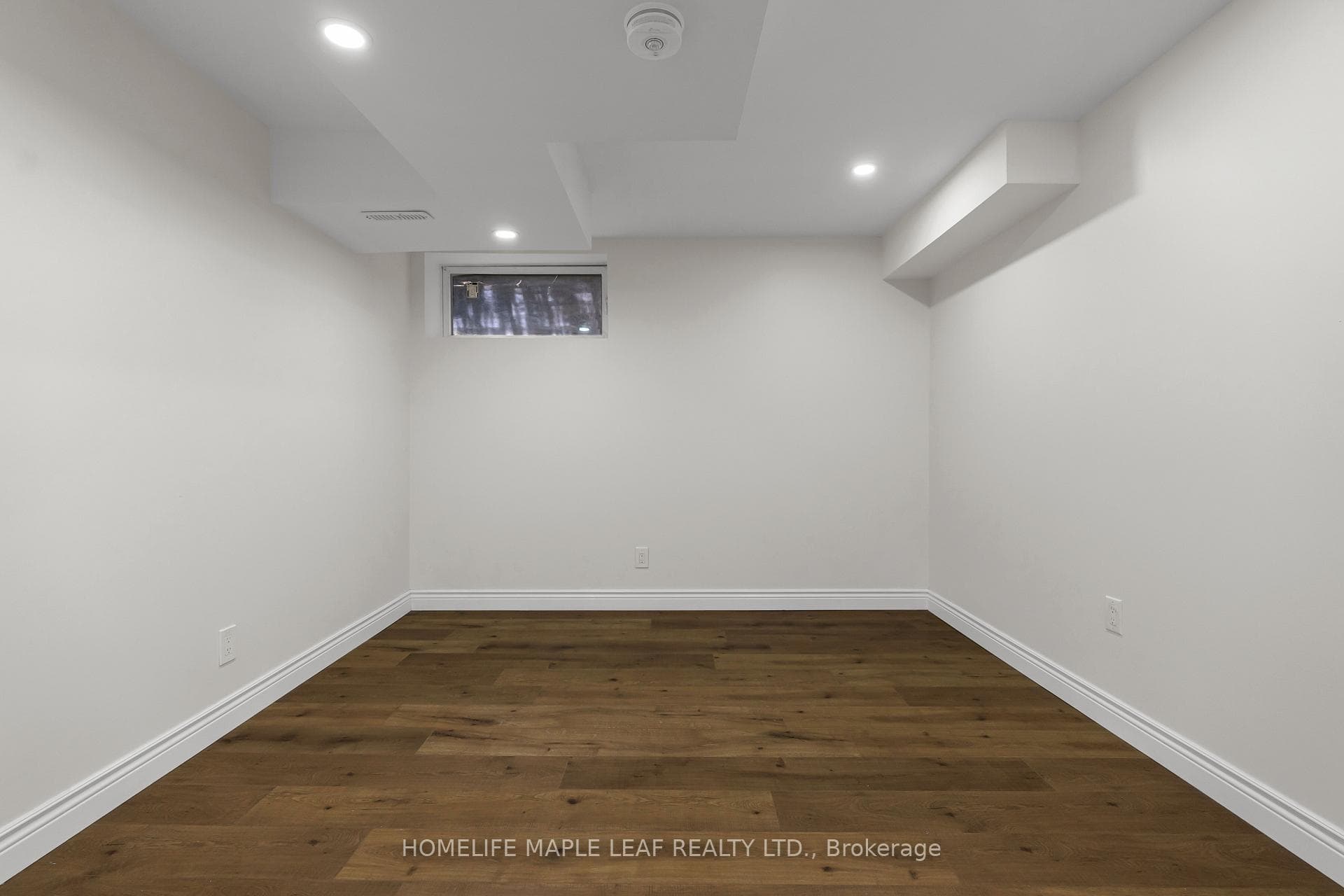 22 Vange Crescent photo 33