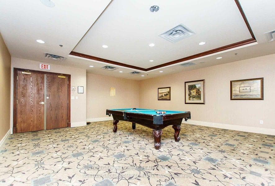 39 Oneida Crescent Unit 211 photo 19
