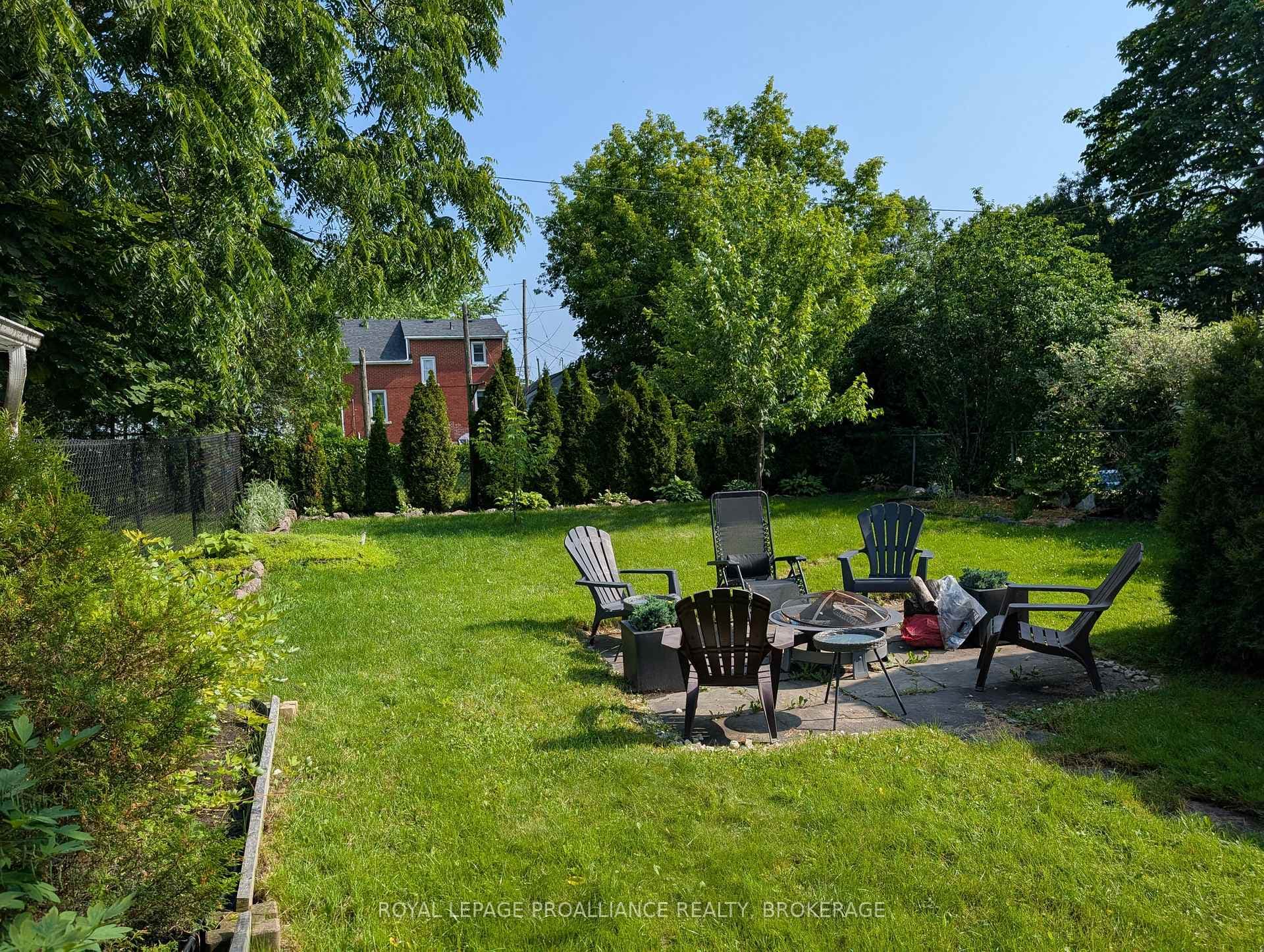 51 Dundas Street photo 3