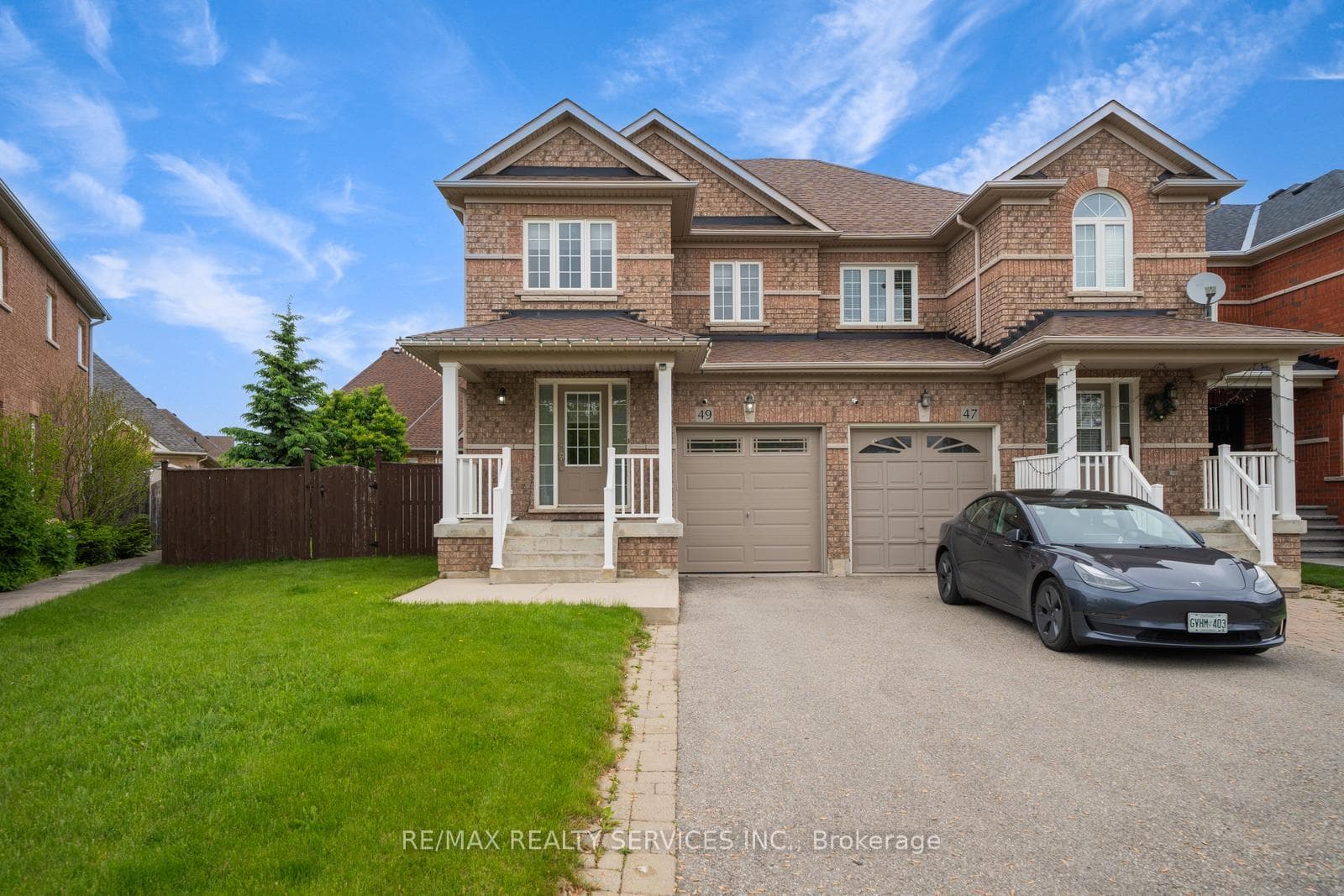 49 Woodcote Crescent photo 1