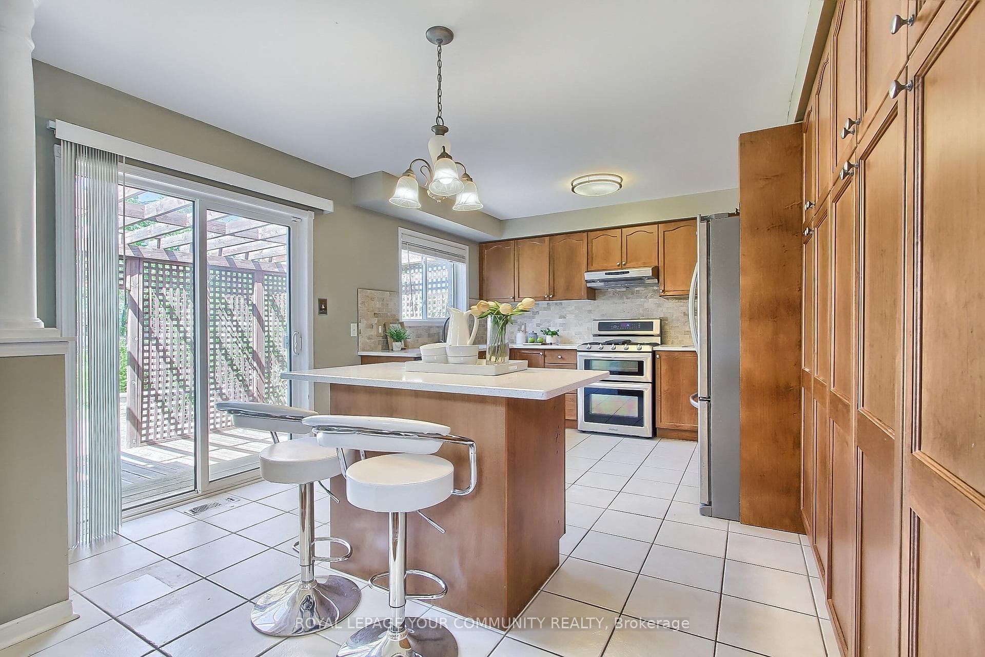 38 Vipond Road photo 10