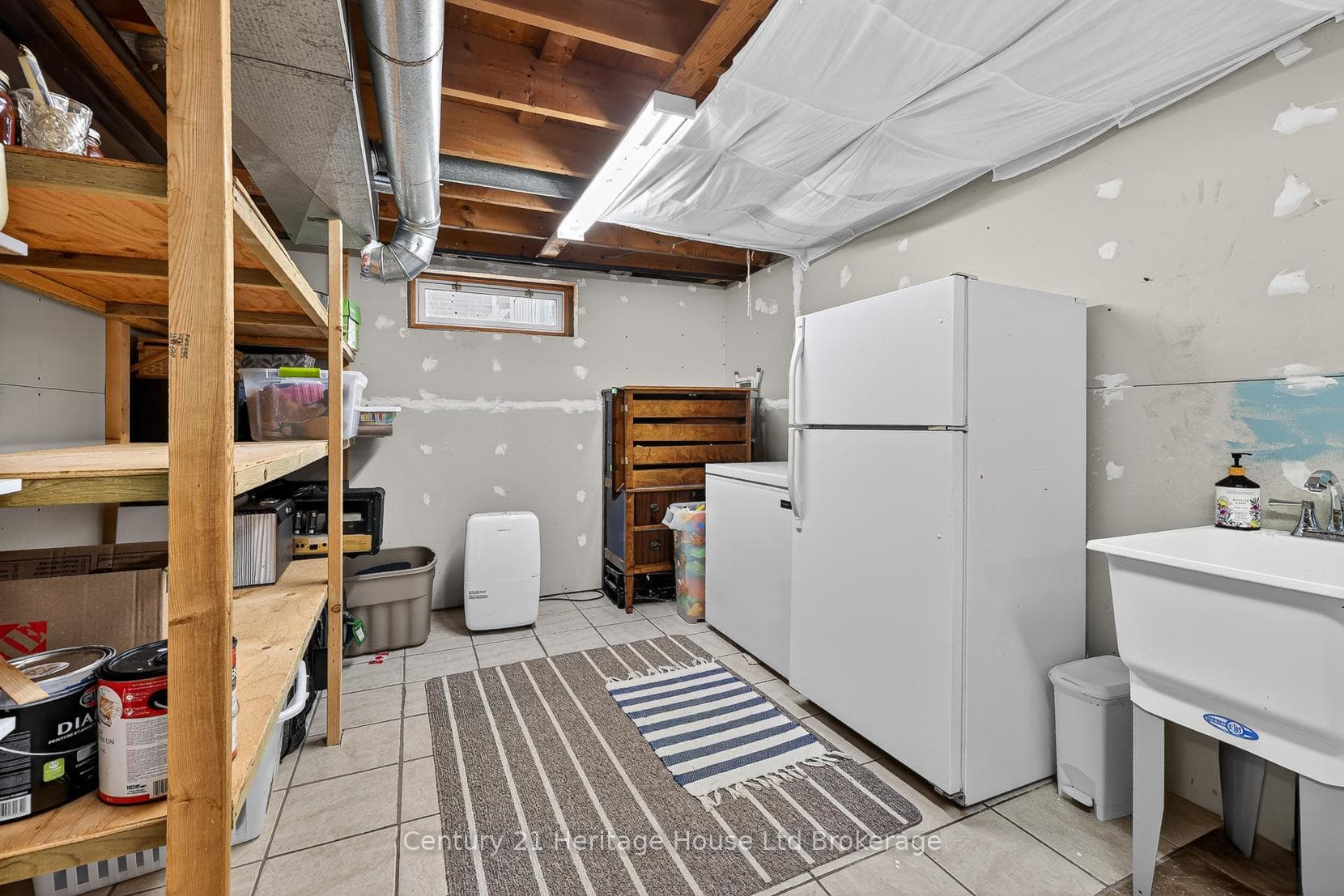 78 Lyndale Crescent photo 26