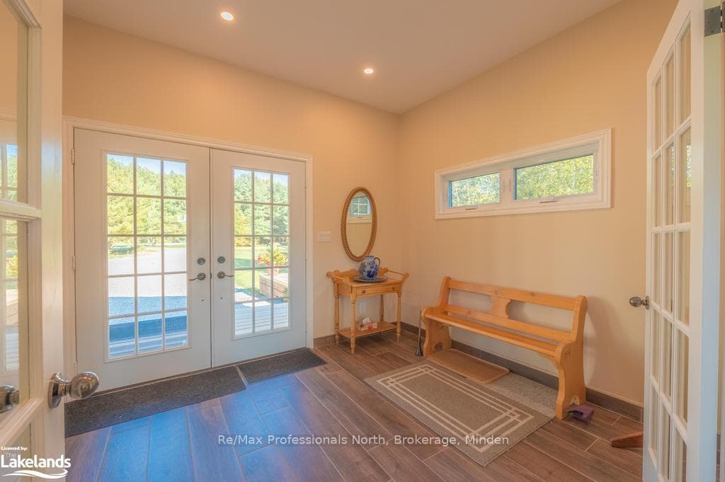 1066 COUNTRY Road photo 10