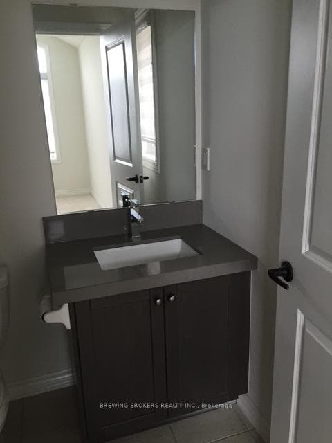 14 Travers Gate photo 25