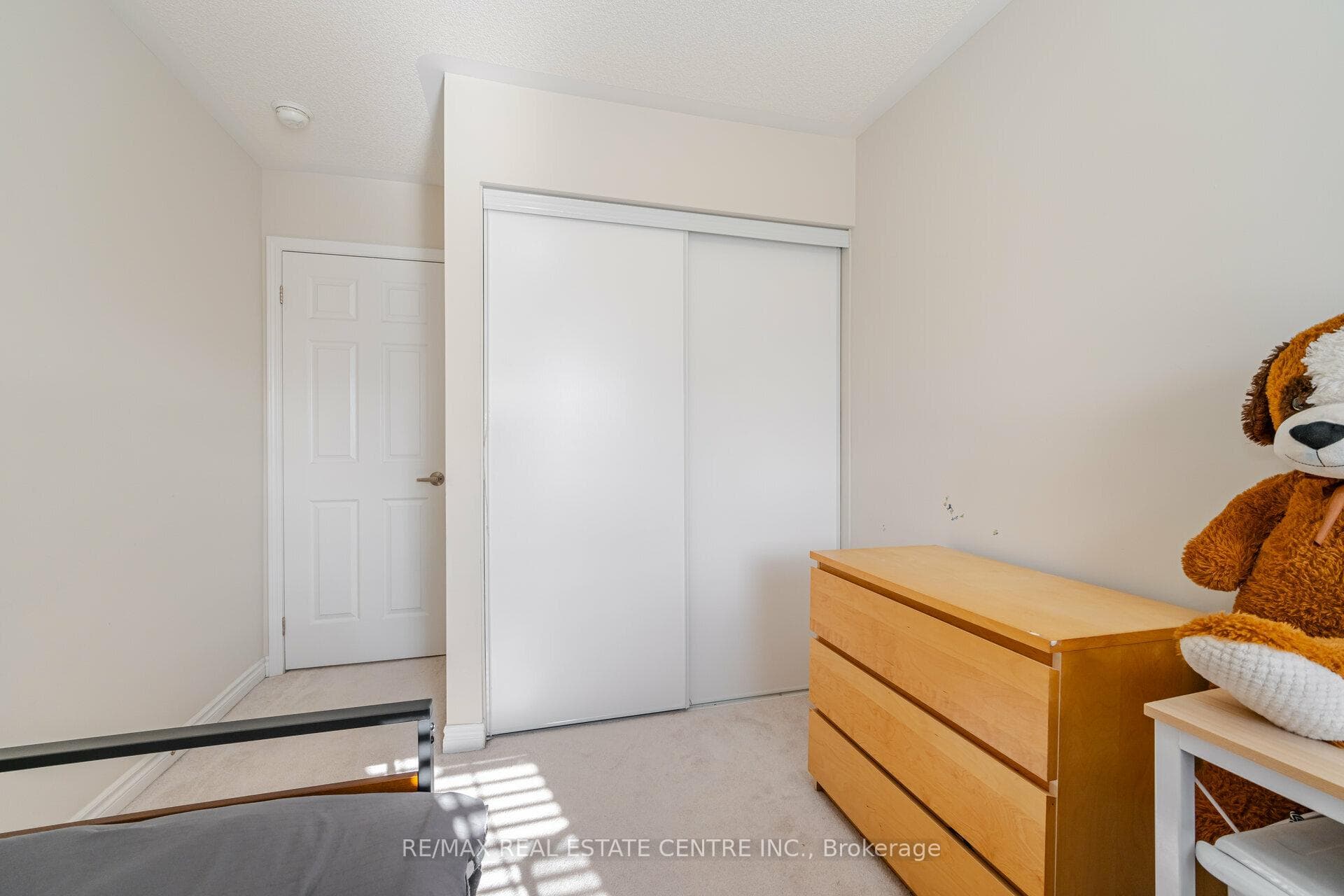 63 Bannister Crescent photo 38