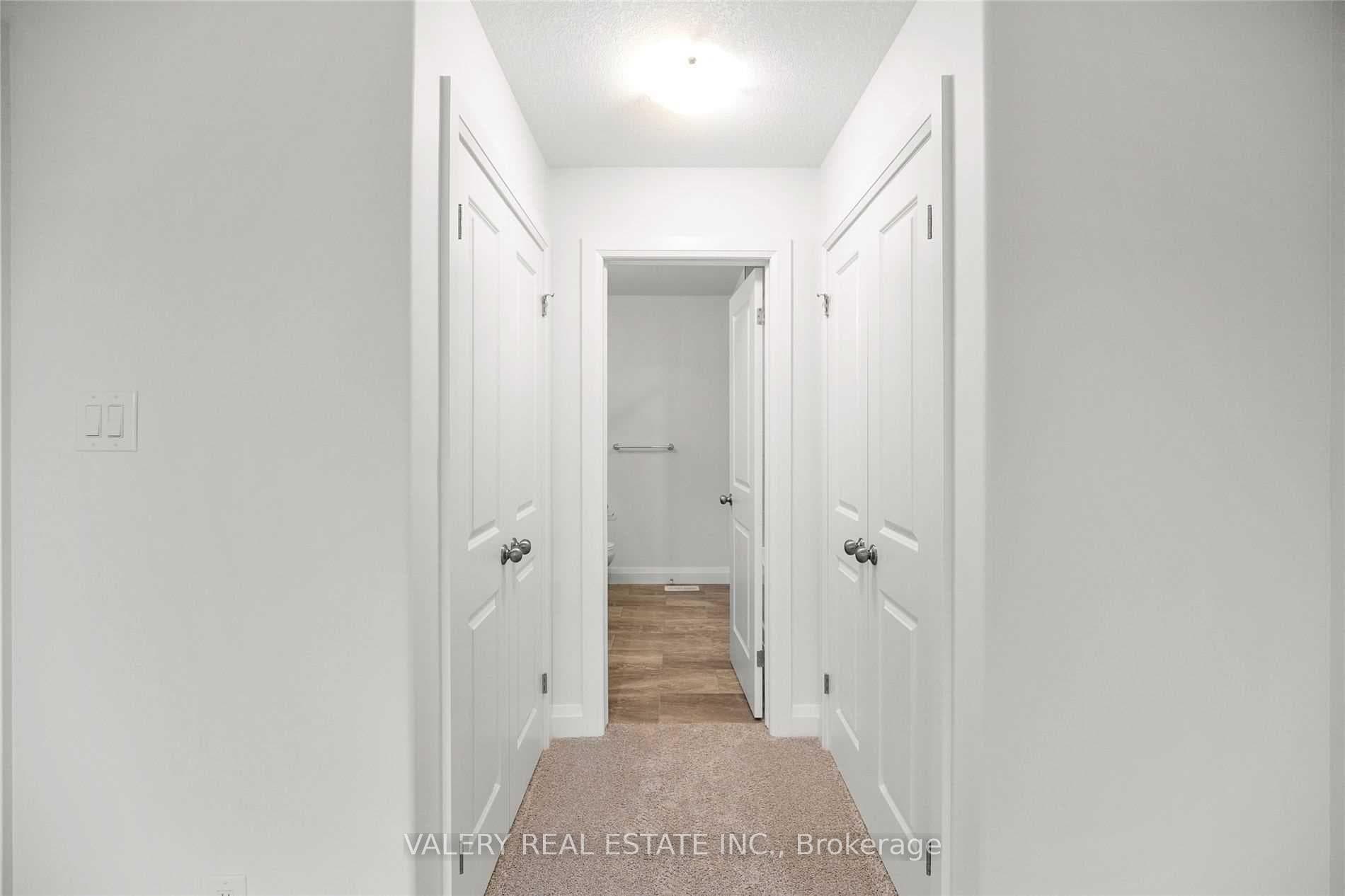 9 Peachleaf Lane photo 14