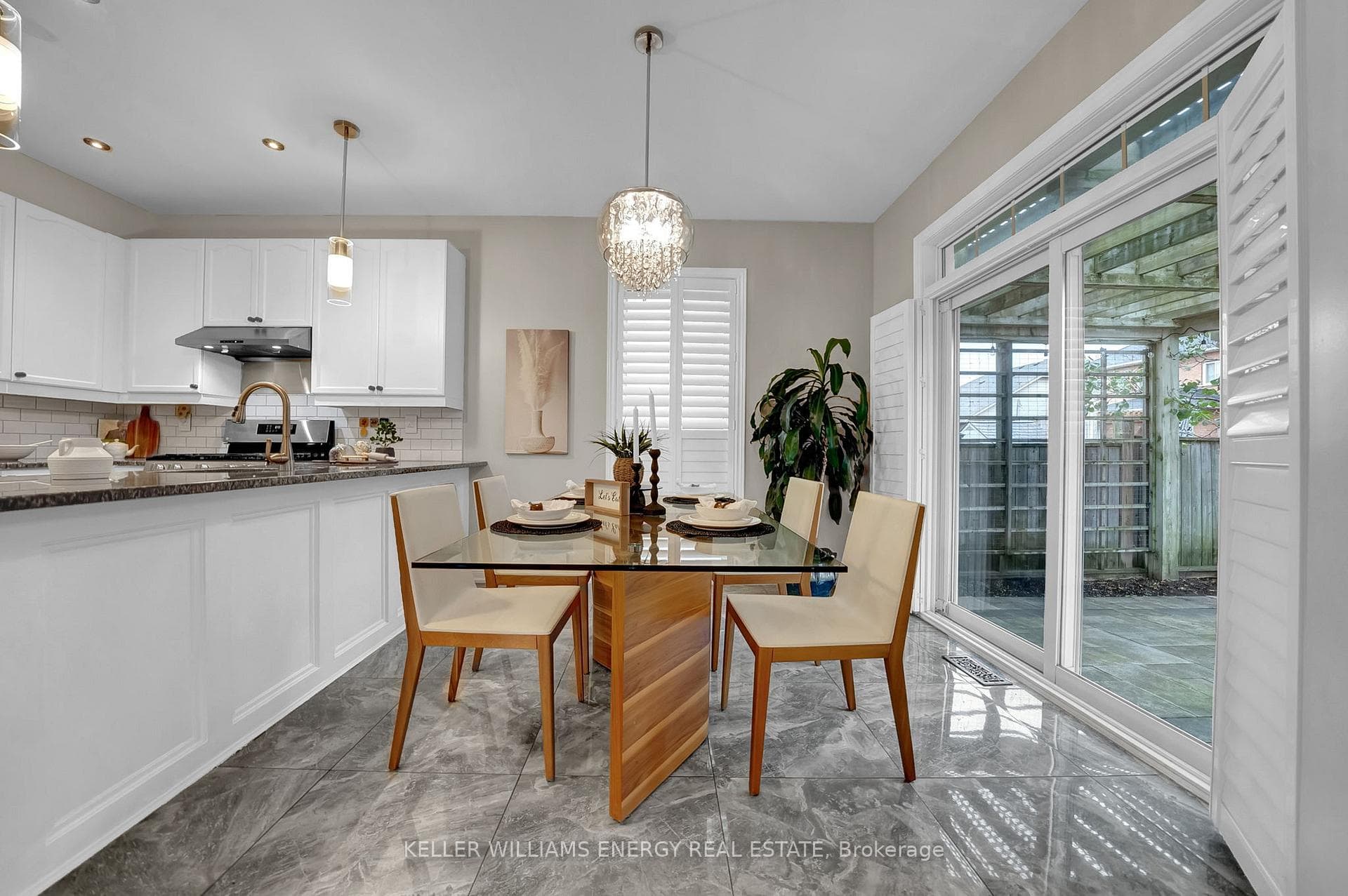 83 Wessex Drive photo 10