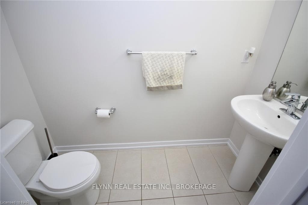 102 BRADSHAW DRIVE Drive photo 2