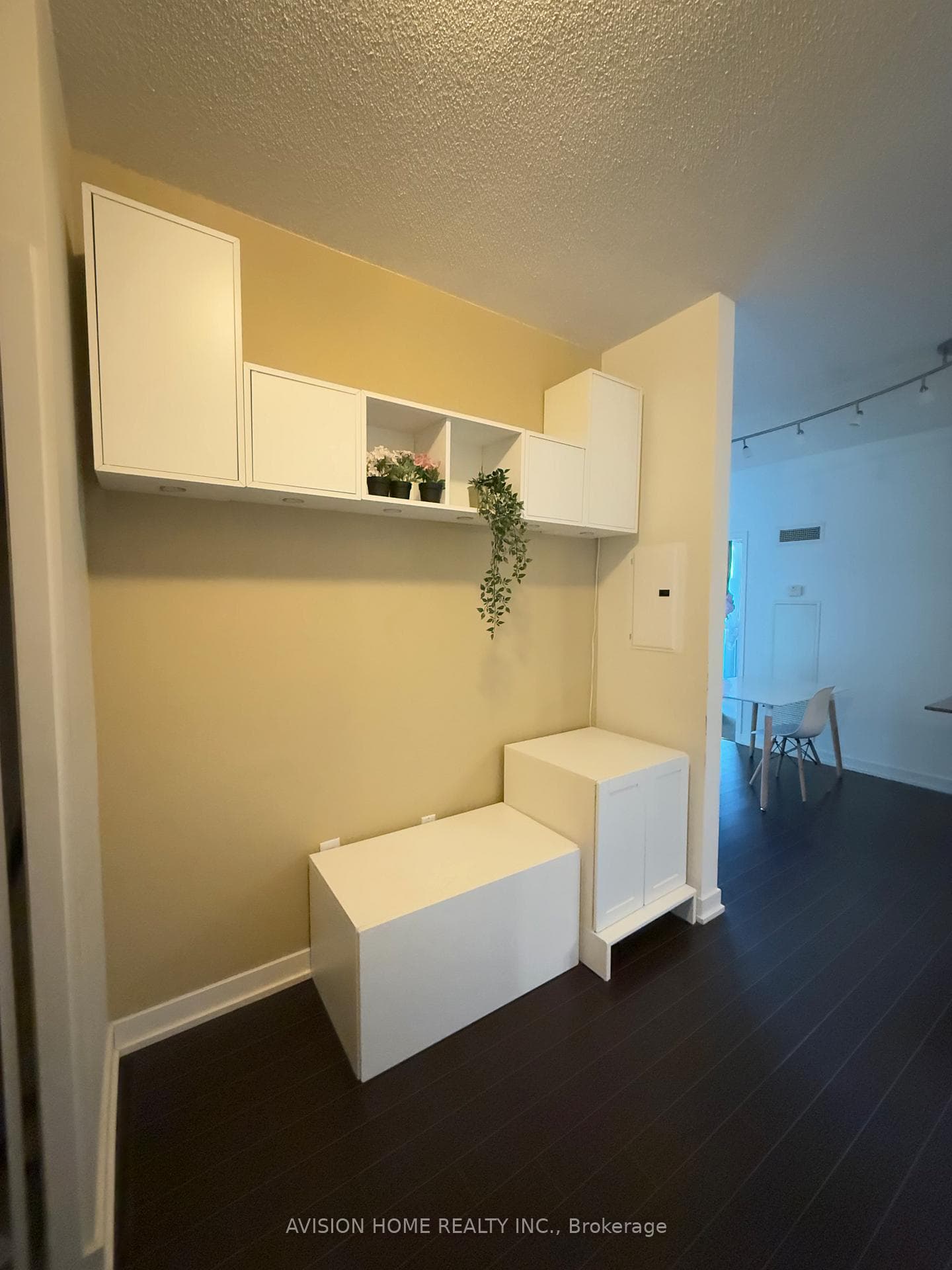8 Telegram Mews Unit 331 photo 3