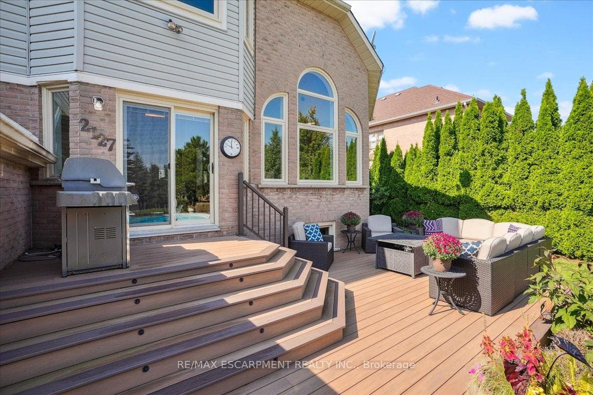 2127 Berwick Drive photo 33