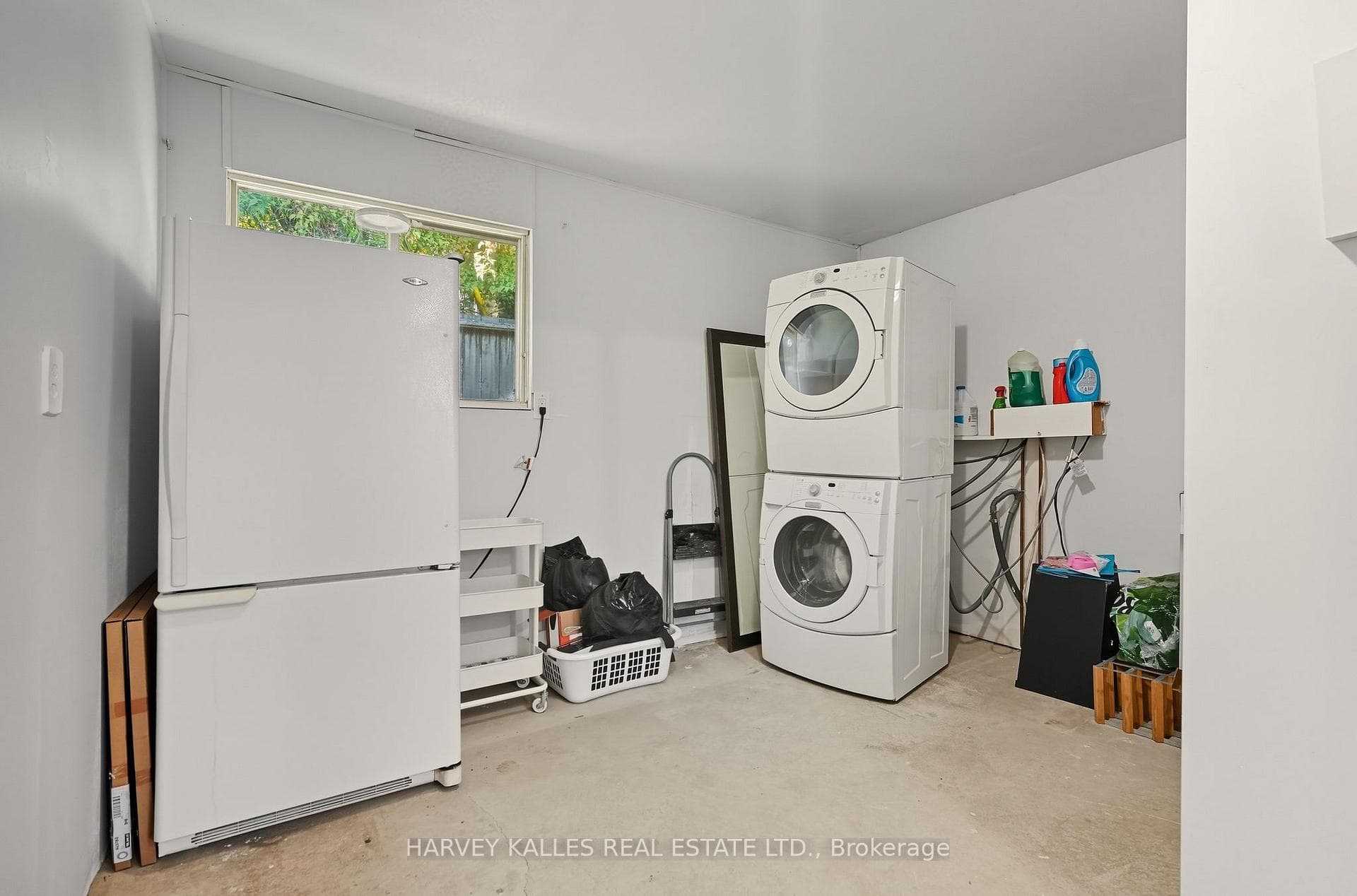 72 Lakeside Drive photo 26