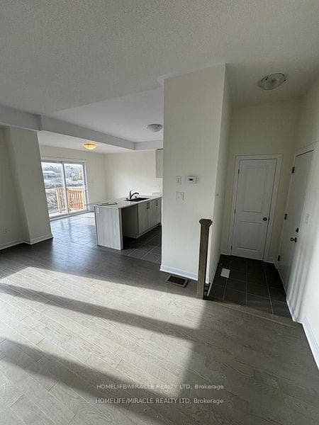 30 Oakmont Drive photo 9