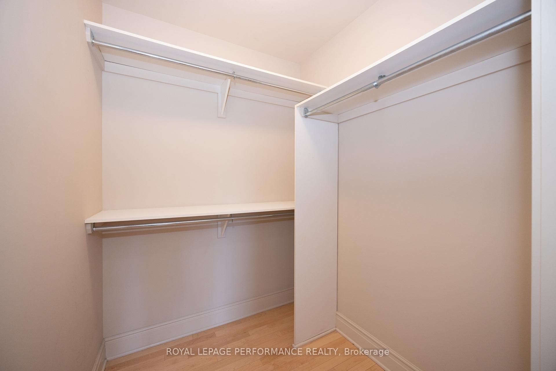 95 Bronson Avenue Unit 1006 photo 13