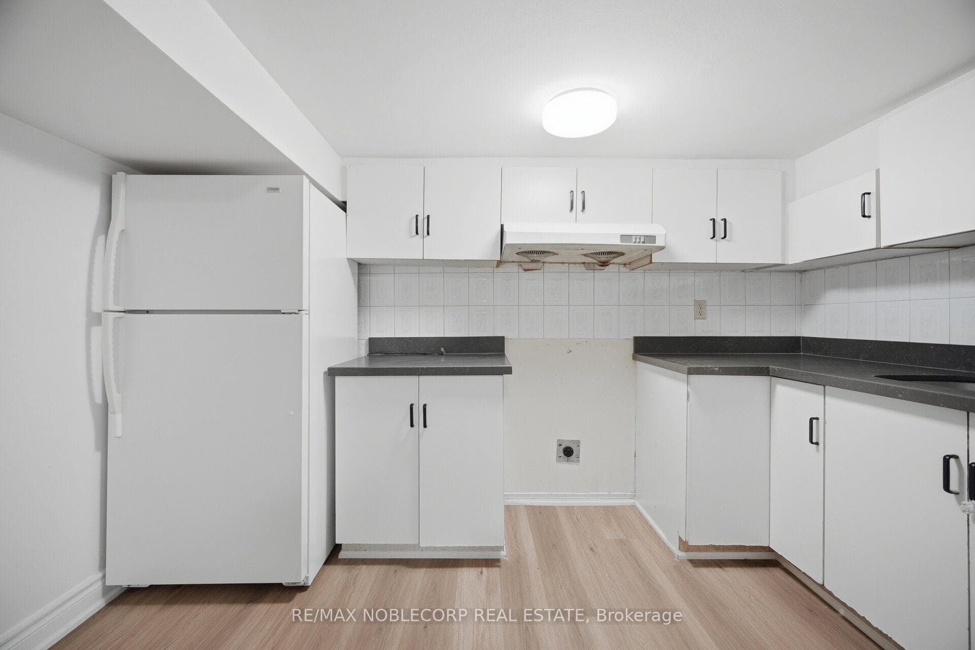 66 Cinrickbar Drive photo 40