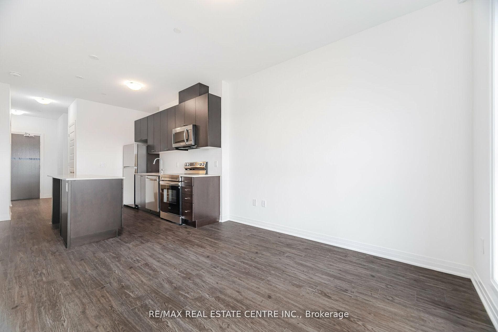 490 Gordon Krantz Avenue Unit 107 photo 11