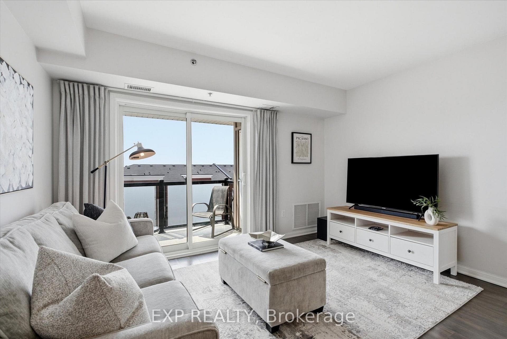 60 Baycliffe Crescent Unit 412A photo 10
