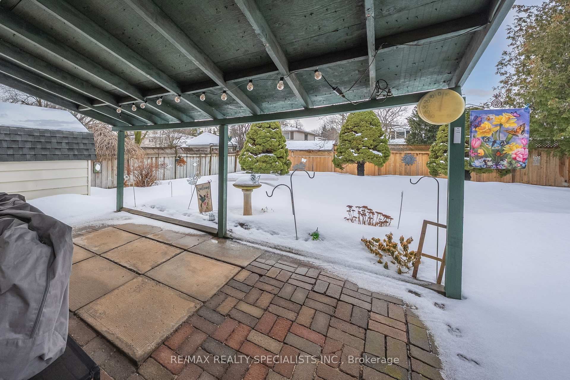 61 Moore Park Crescent photo 33