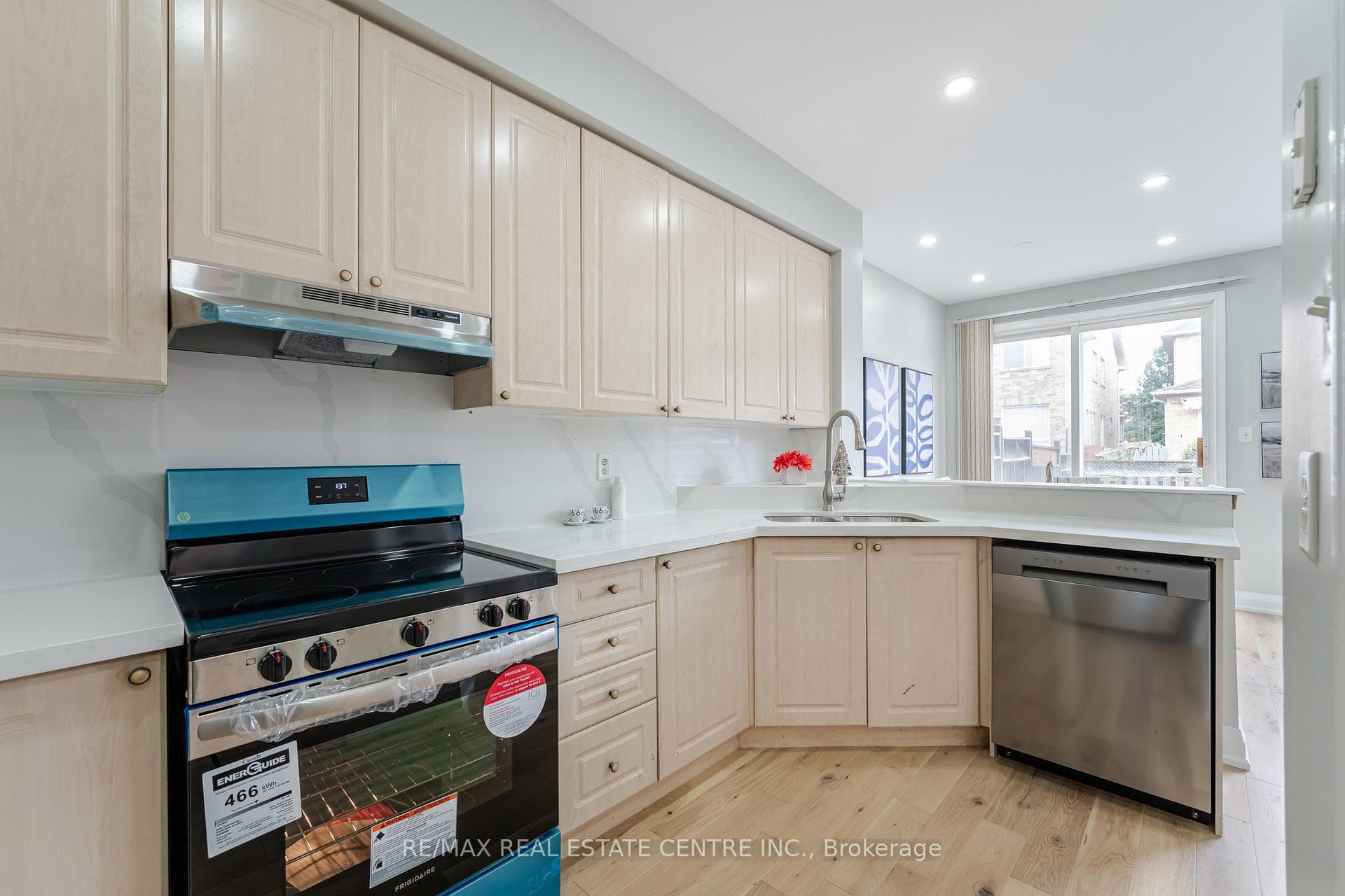 1302 Weir Chase photo 10