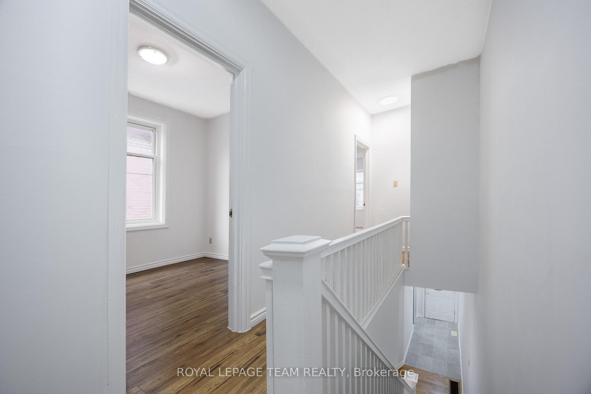 301 Somerset Street photo 22