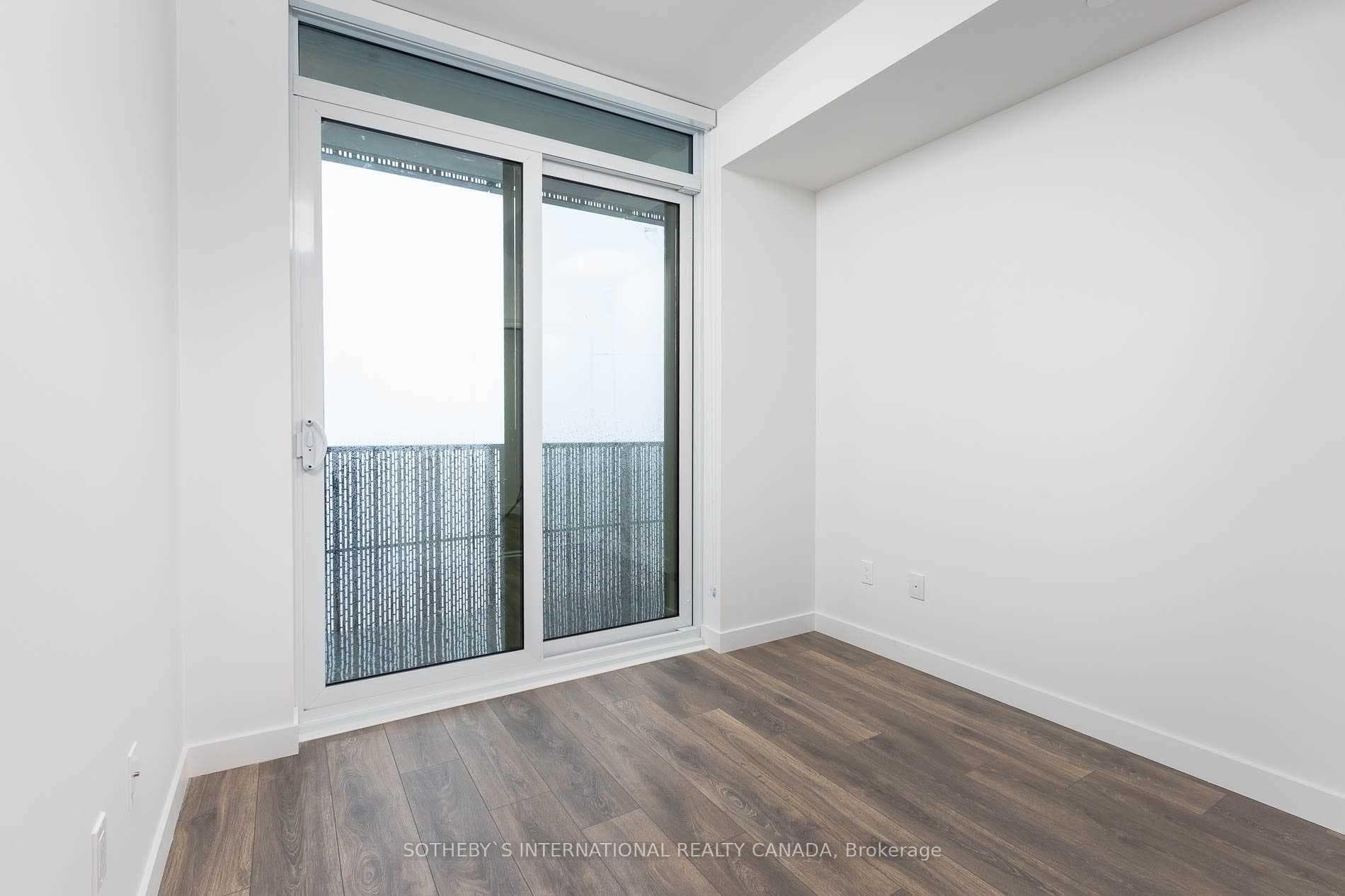 8 Eglinton Avenue Unit 4308 photo 14